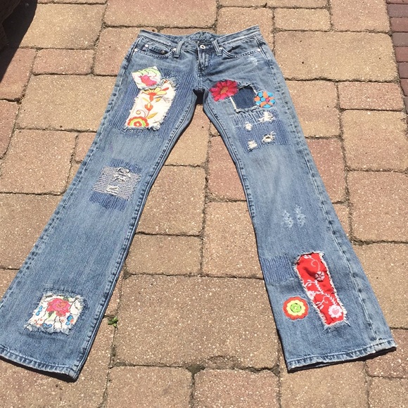 Miss Me Denim - Miss Me Distressed Embroidered Jeans 27x33 *